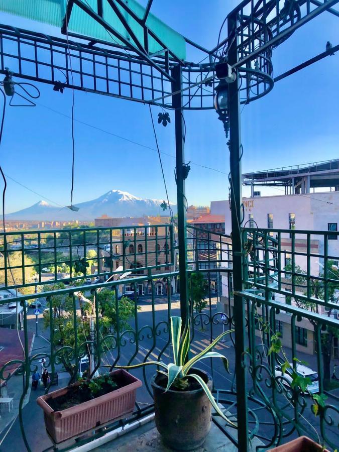 Citrus Guest House Yerevan Exterior photo