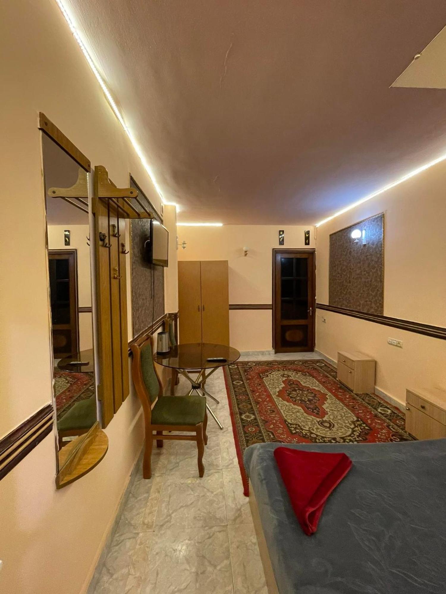Citrus Guest House Yerevan Exterior photo